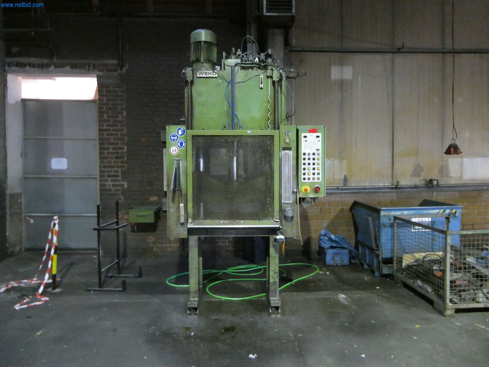 Entgratstanze (1) Weko WE680-2